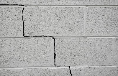 Repair Cracks in a Block Wall!
